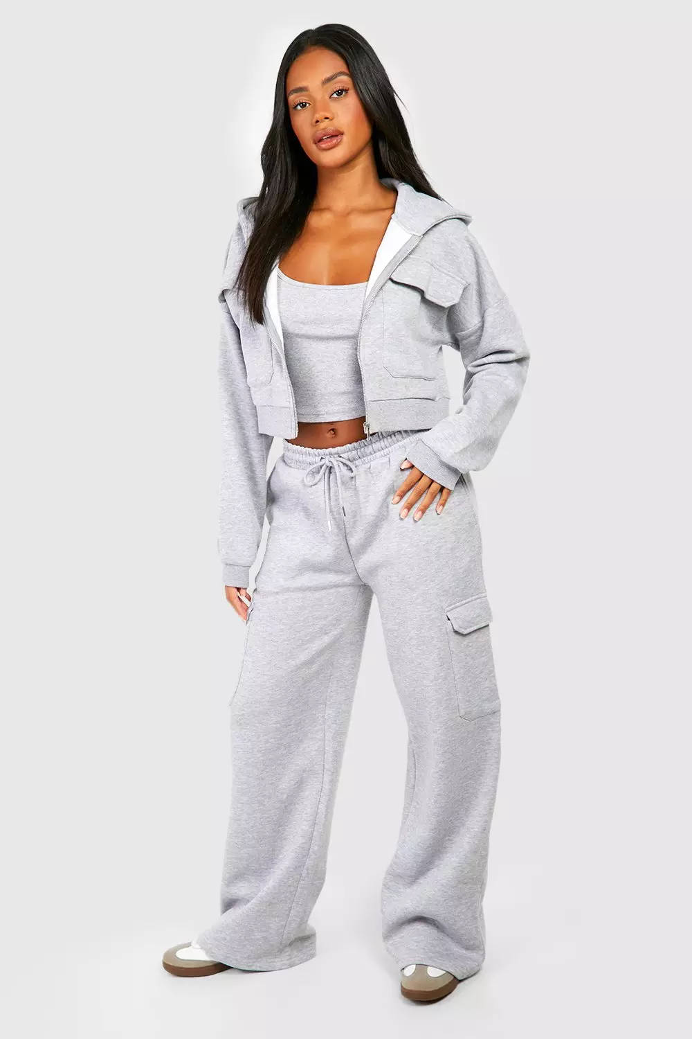 Cropped hoodie with pocket best sale